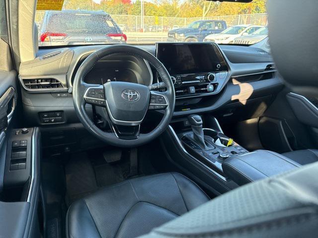 used 2023 Toyota Highlander car, priced at $42,300
