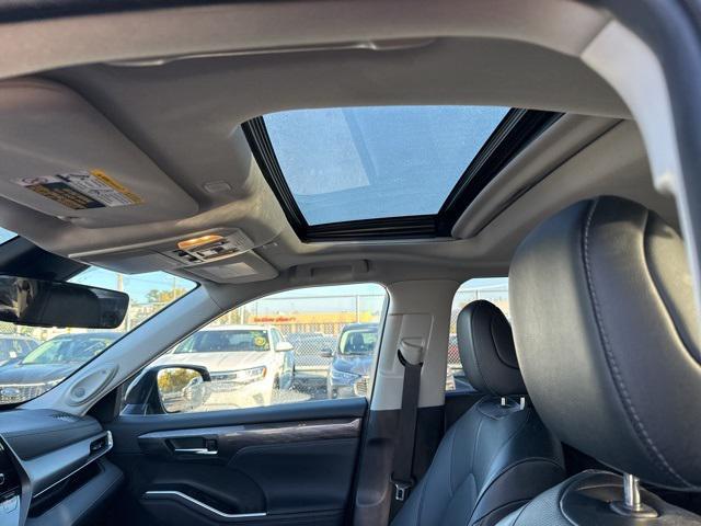 used 2023 Toyota Highlander car, priced at $42,300