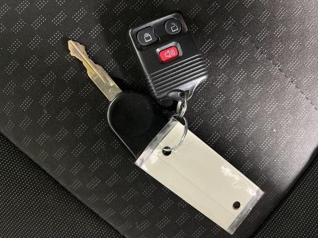 used 2007 Ford F-150 car, priced at $4,500