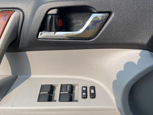 used 2012 Toyota Highlander car