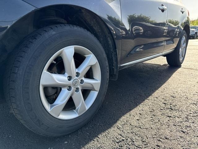 used 2010 Nissan Murano car, priced at $3,900