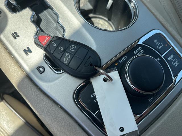 used 2011 Jeep Grand Cherokee car, priced at $9,500