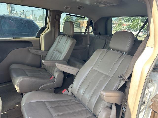 used 2015 Chrysler Town & Country car, priced at $3,100