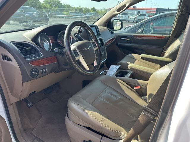 used 2015 Chrysler Town & Country car, priced at $3,100