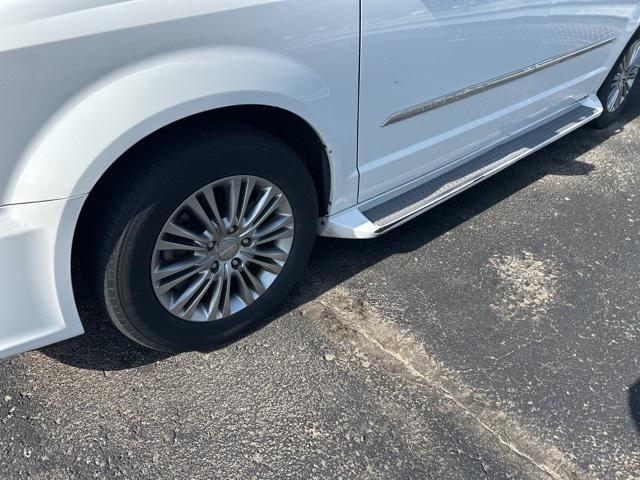used 2015 Chrysler Town & Country car, priced at $3,100
