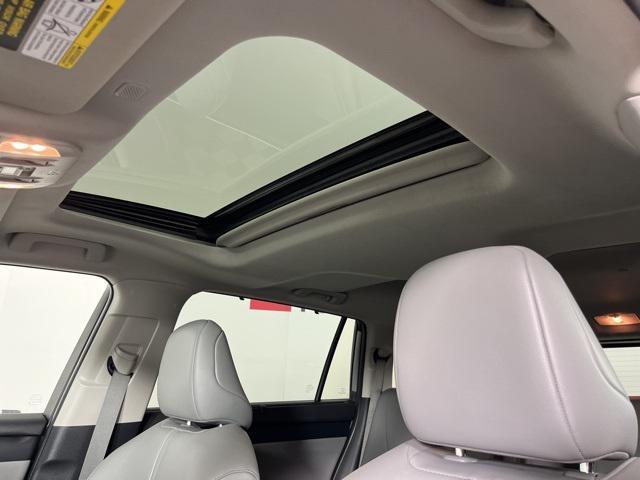 used 2022 Toyota Highlander car, priced at $35,481