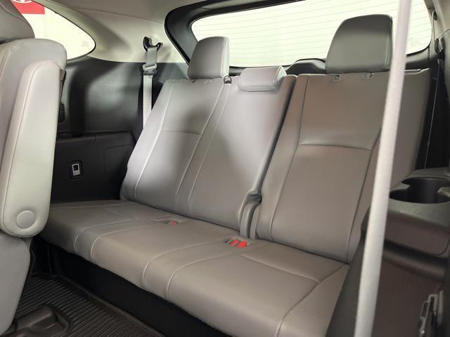 used 2022 Toyota Highlander car, priced at $35,481