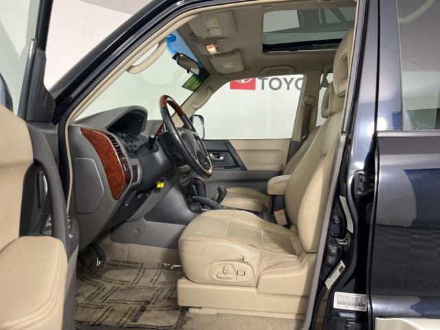 used 2006 Mitsubishi Montero car, priced at $8,500