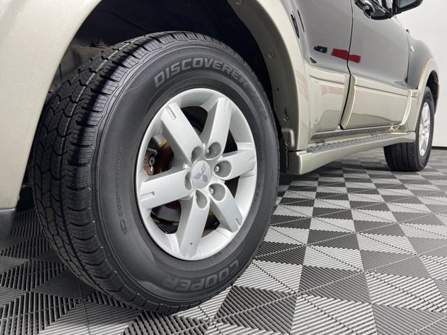 used 2006 Mitsubishi Montero car, priced at $8,500