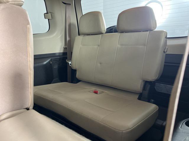 used 2006 Mitsubishi Montero car, priced at $8,500