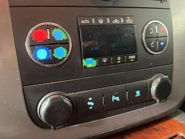 used 2008 Chevrolet Avalanche car, priced at $2,900