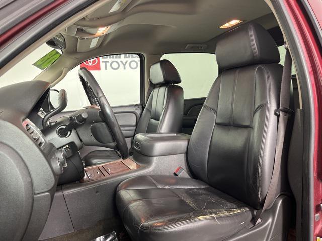 used 2008 Chevrolet Avalanche car, priced at $2,900