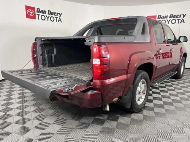 used 2008 Chevrolet Avalanche car, priced at $2,900