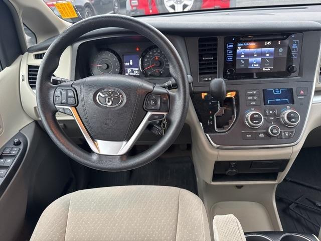 used 2017 Toyota Sienna car