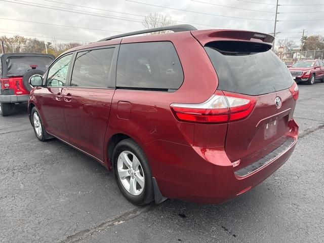 used 2017 Toyota Sienna car