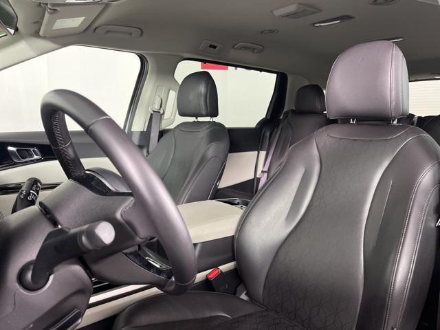 used 2024 Kia Carnival car, priced at $37,884