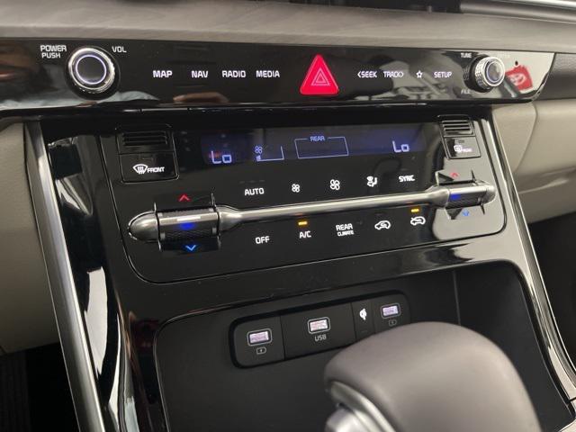 used 2024 Kia Carnival car, priced at $37,884
