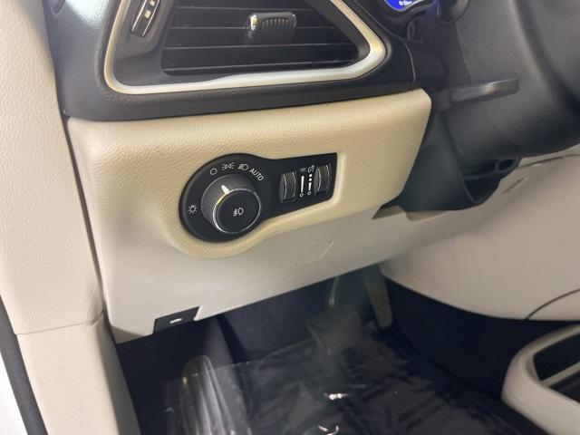 used 2022 Chrysler Pacifica car, priced at $18,995