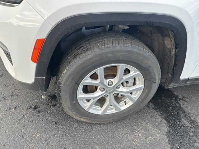 used 2023 Jeep Grand Cherokee car, priced at $32,540