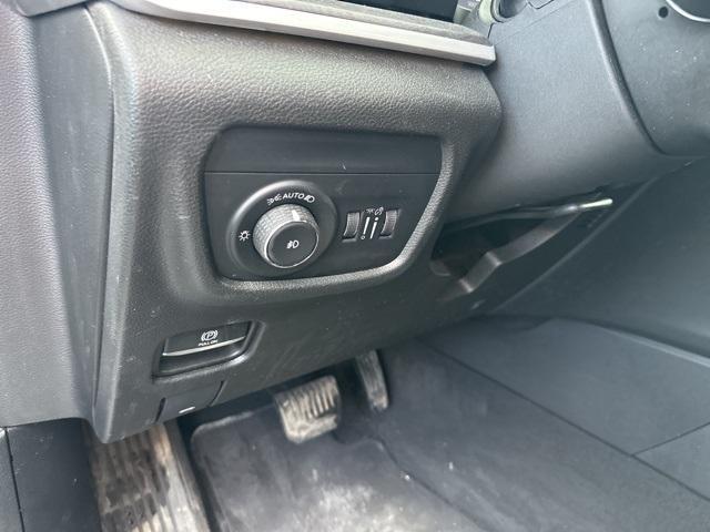 used 2023 Jeep Grand Cherokee car, priced at $32,540