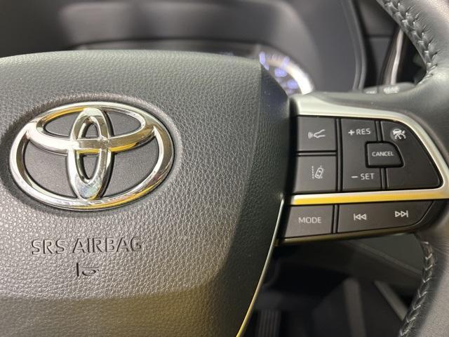used 2023 Toyota Highlander car, priced at $33,616