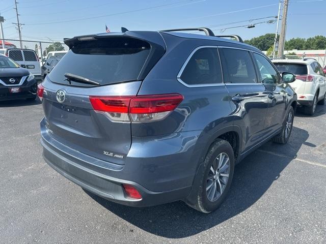 used 2018 Toyota Highlander car, priced at $29,000