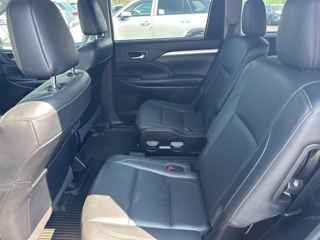 used 2018 Toyota Highlander car, priced at $29,000
