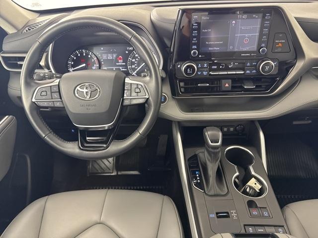 used 2021 Toyota Highlander car, priced at $34,824