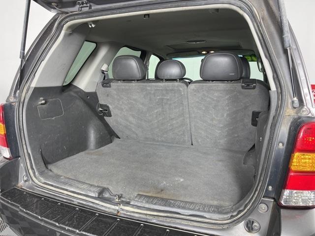 used 2006 Ford Escape Hybrid car, priced at $2,400
