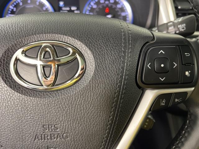 used 2019 Toyota Highlander car, priced at $28,000