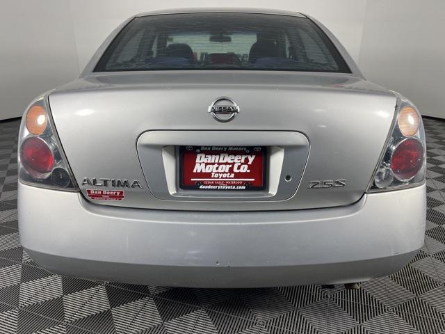 used 2003 Nissan Altima car, priced at $3,200