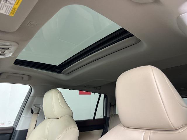 used 2020 Toyota Highlander Hybrid car, priced at $34,223
