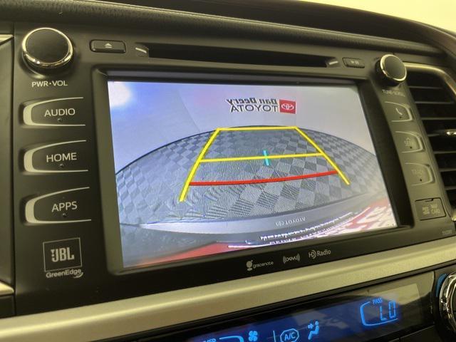 used 2019 Toyota Highlander car, priced at $29,486