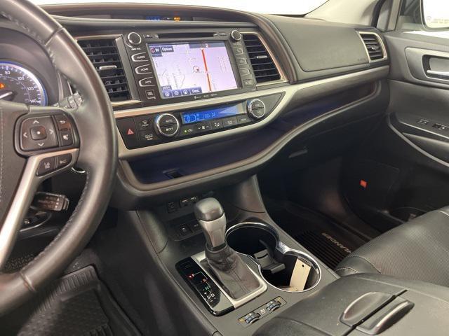 used 2019 Toyota Highlander car, priced at $29,486