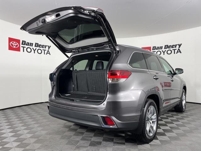 used 2019 Toyota Highlander car, priced at $29,486