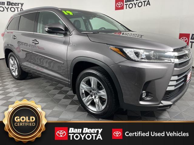 used 2019 Toyota Highlander car, priced at $30,898