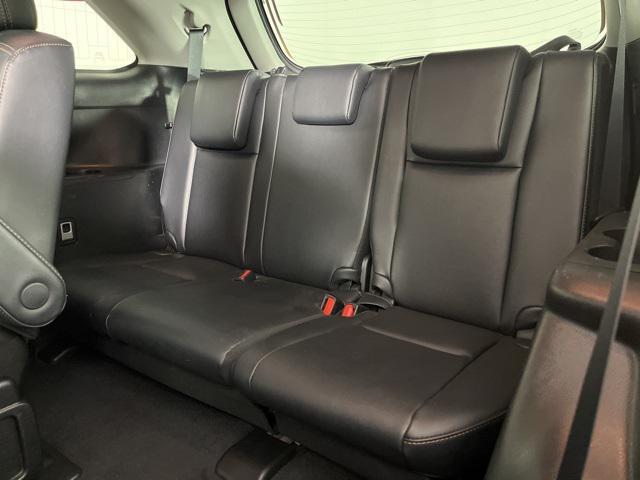 used 2019 Toyota Highlander car, priced at $29,486