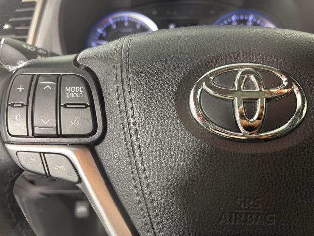 used 2019 Toyota Highlander car, priced at $29,486