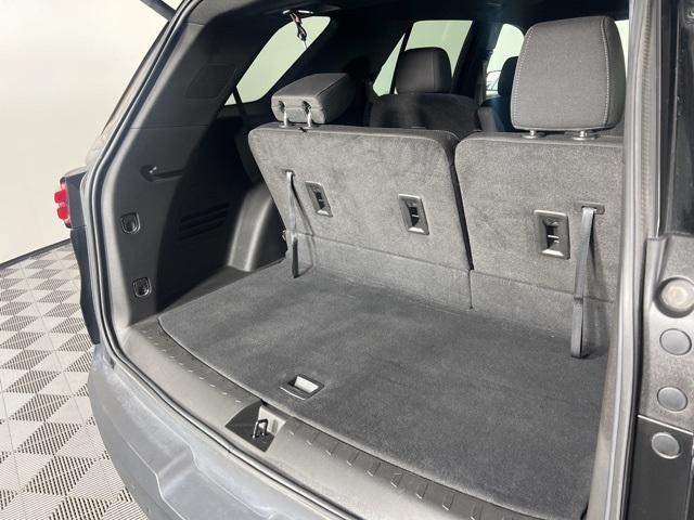 used 2022 Chevrolet Traverse car, priced at $24,982