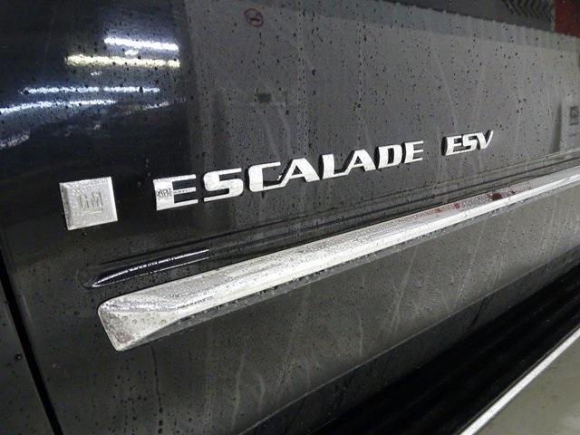 used 2009 Cadillac Escalade ESV car, priced at $8,500