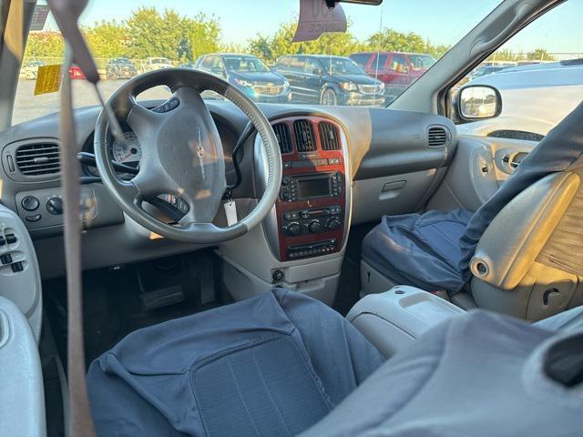 used 2007 Chrysler Town & Country car, priced at $1,500