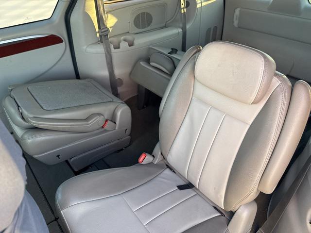 used 2007 Chrysler Town & Country car, priced at $1,500