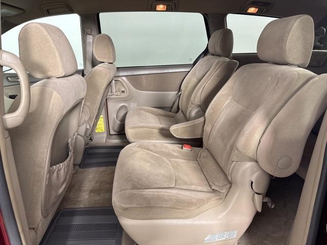 used 2005 Toyota Sienna car, priced at $3,300