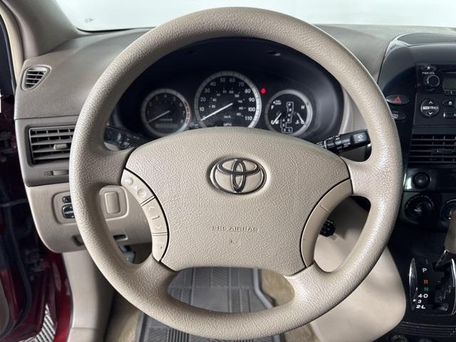 used 2005 Toyota Sienna car, priced at $3,300