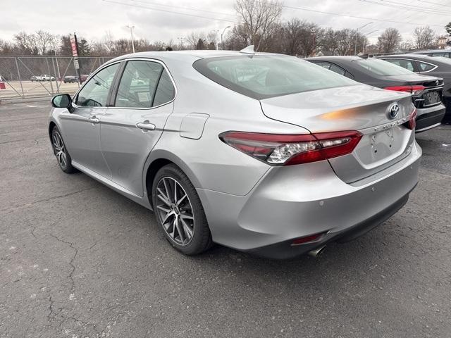 used 2022 Toyota Camry Hybrid car, priced at $28,052