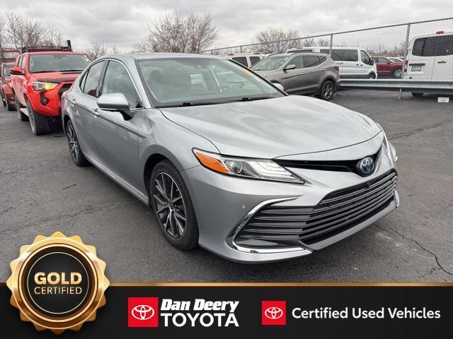 used 2022 Toyota Camry Hybrid car, priced at $28,052