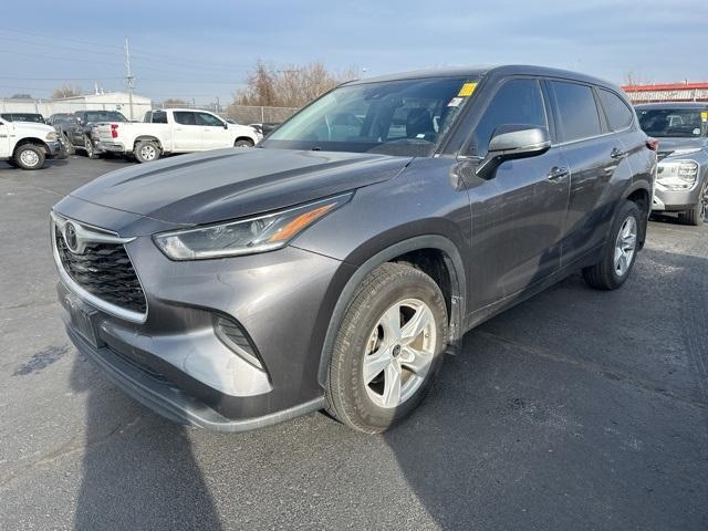 used 2021 Toyota Highlander car, priced at $29,800