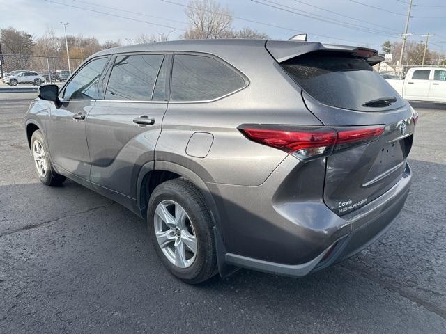 used 2021 Toyota Highlander car, priced at $29,800