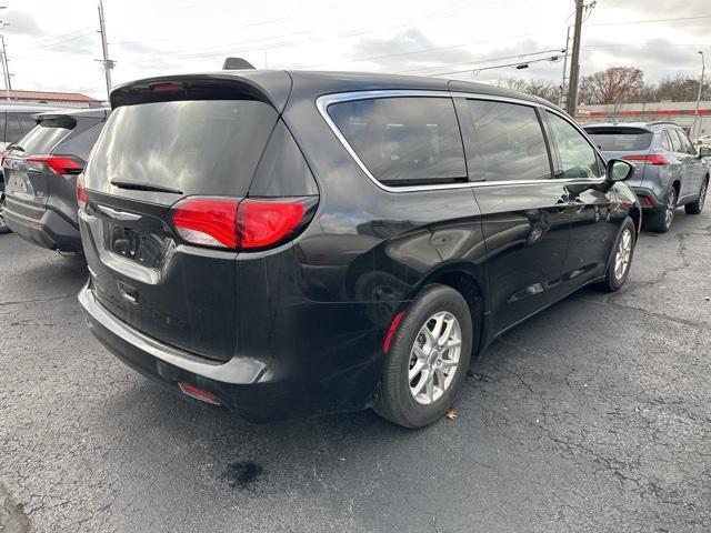 used 2022 Chrysler Voyager car