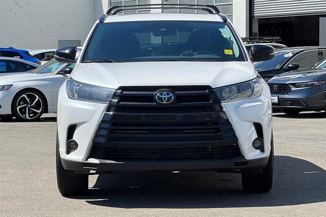 used 2019 Toyota Highlander car, priced at $25,893